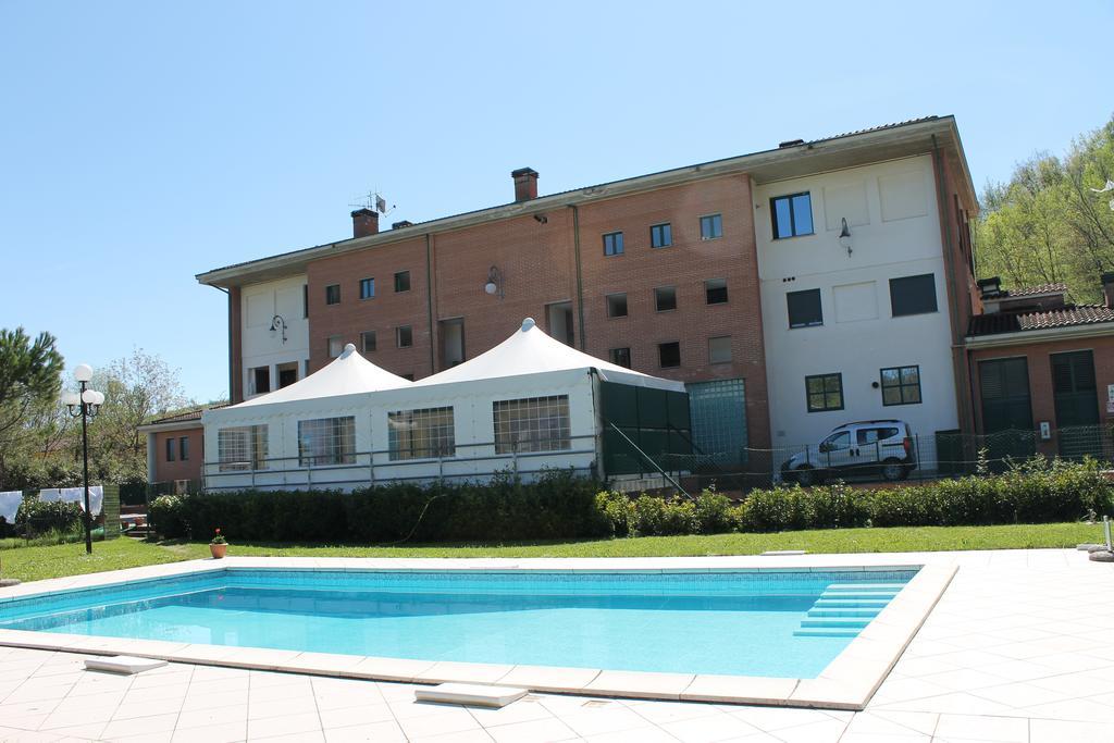 Residence La Piscina Изола-дель-Гран-Сассо-д'Италия Экстерьер фото