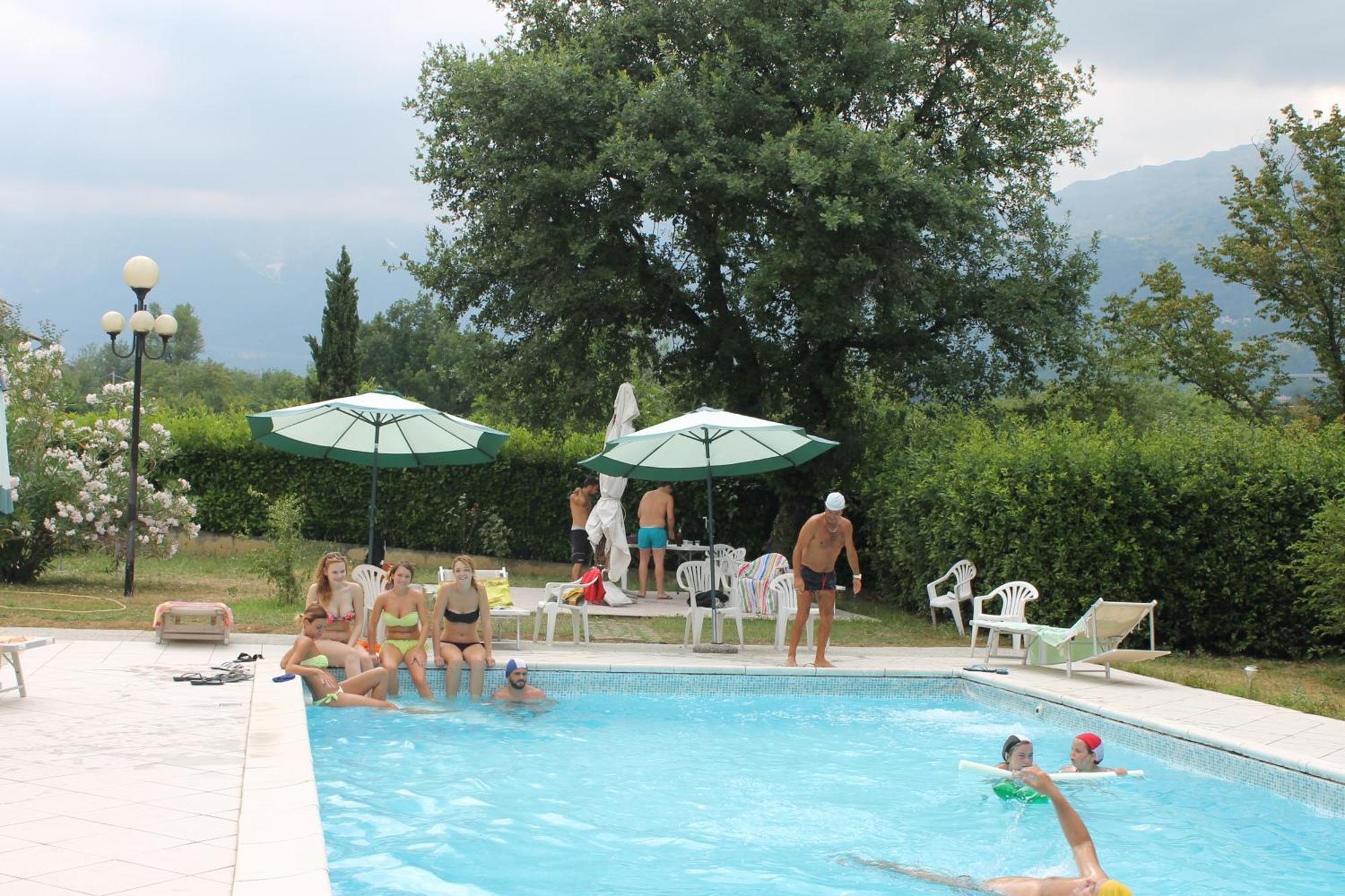 Residence La Piscina Изола-дель-Гран-Сассо-д'Италия Экстерьер фото